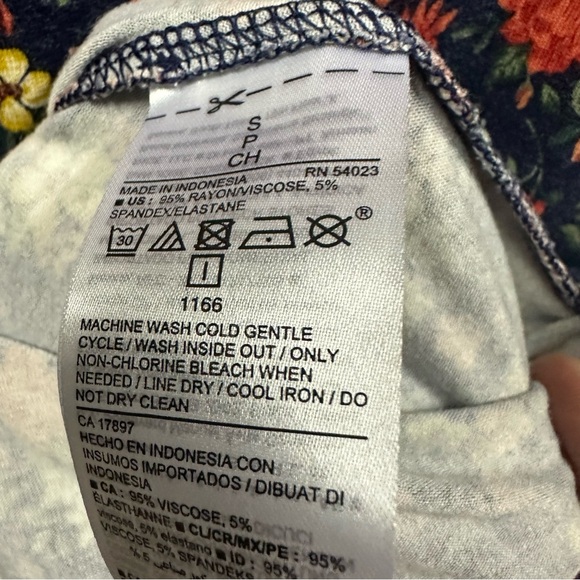 Old Navy Blue Floral Printed Jersey Knit Long Sleeve Swing Dress Womens Small - Picture 9 of 9